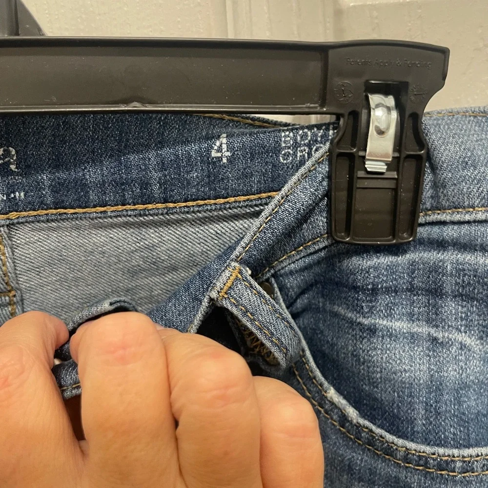 A.n.a jeans very distressed size 4 good condition - Picture 8 of 12